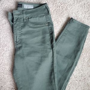 Army green Aeropostle pants